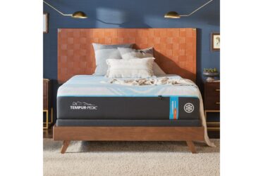Tempur-Pedic® TEMPUR-LuxeBreeze® 2.0 Firm California King Mattress