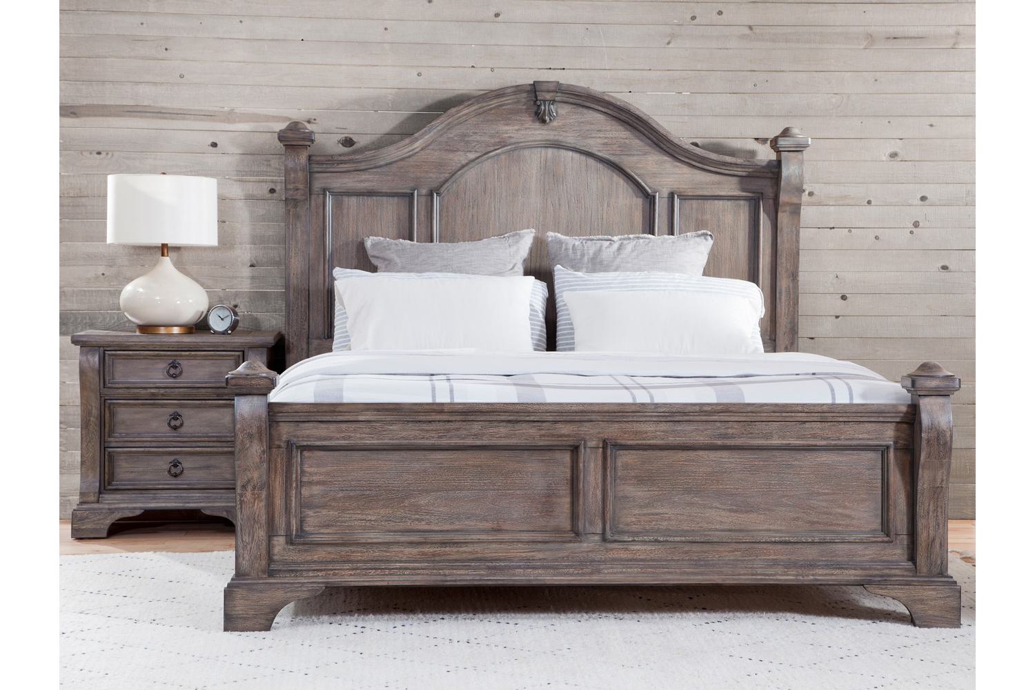Heirloom King Bed