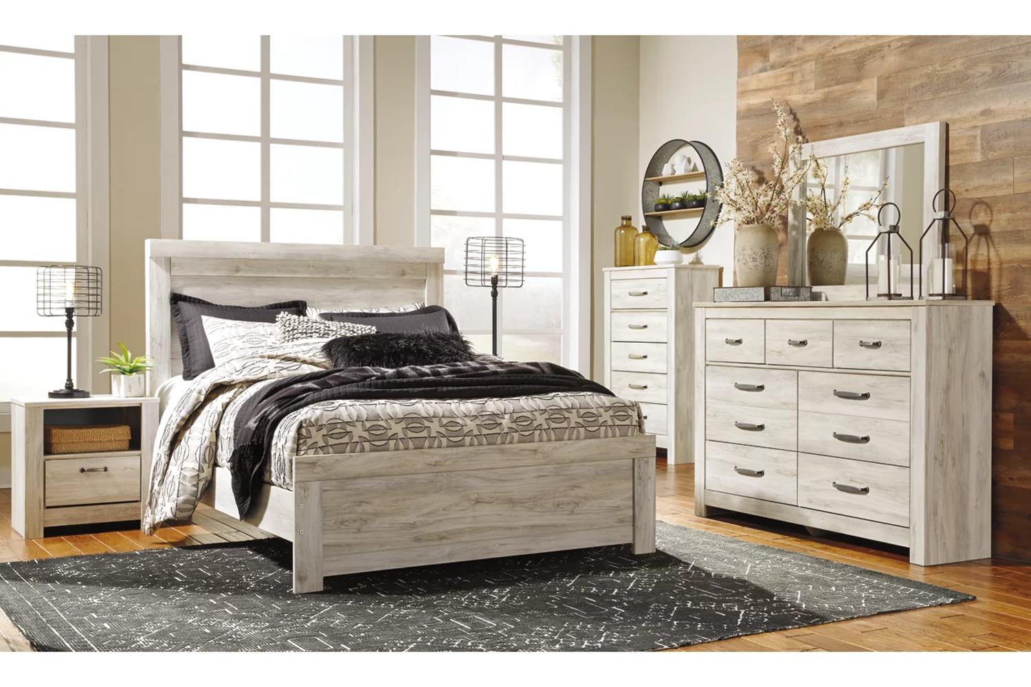 Bellaby Queen Whitewash Panel 5 Piece Bedroom Set