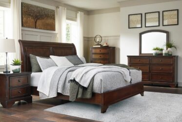 Brookbauer Queen 4 Piece Bedroom Set
