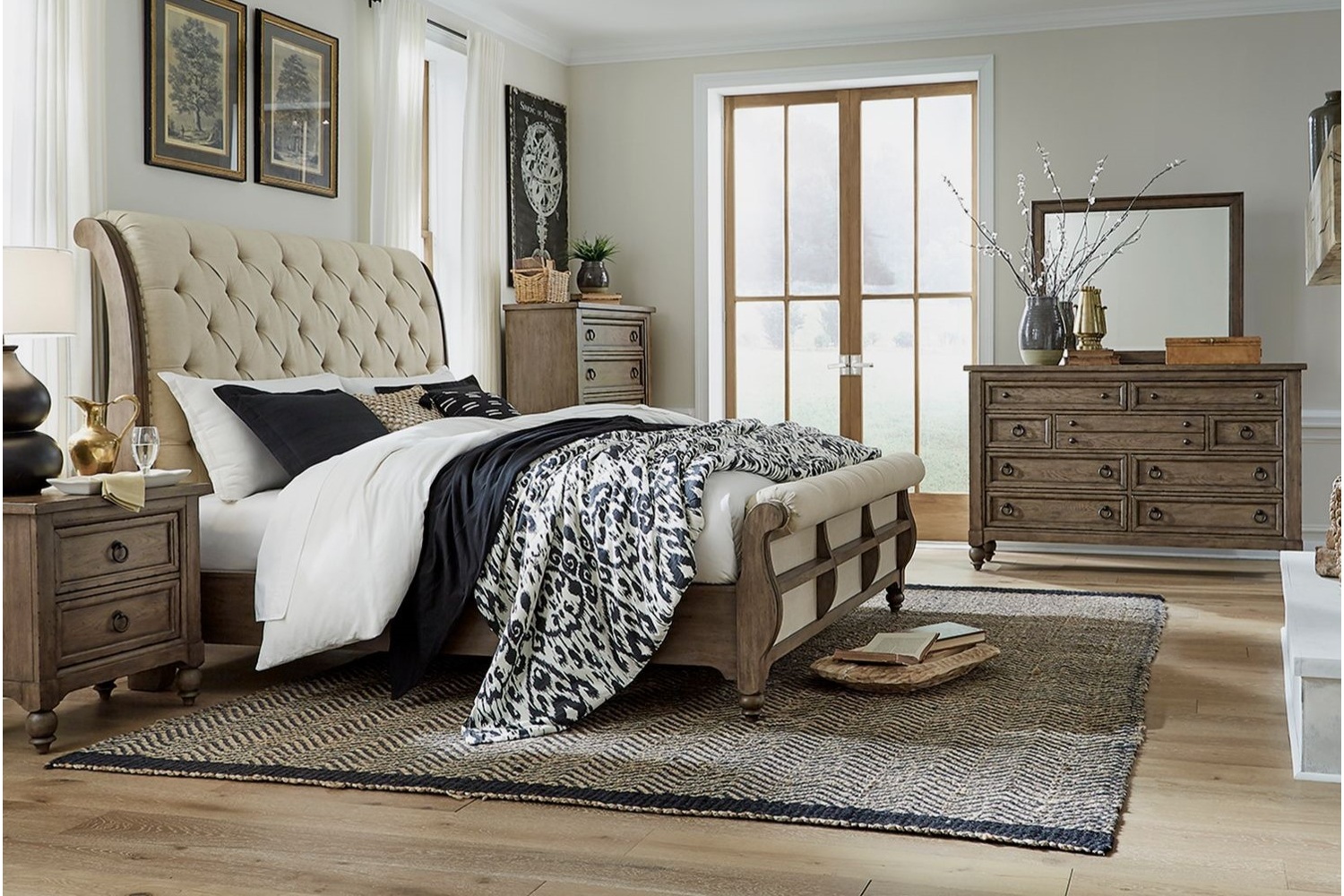 Americana Farmhouse Queen 4 Piece Bedroom Set
