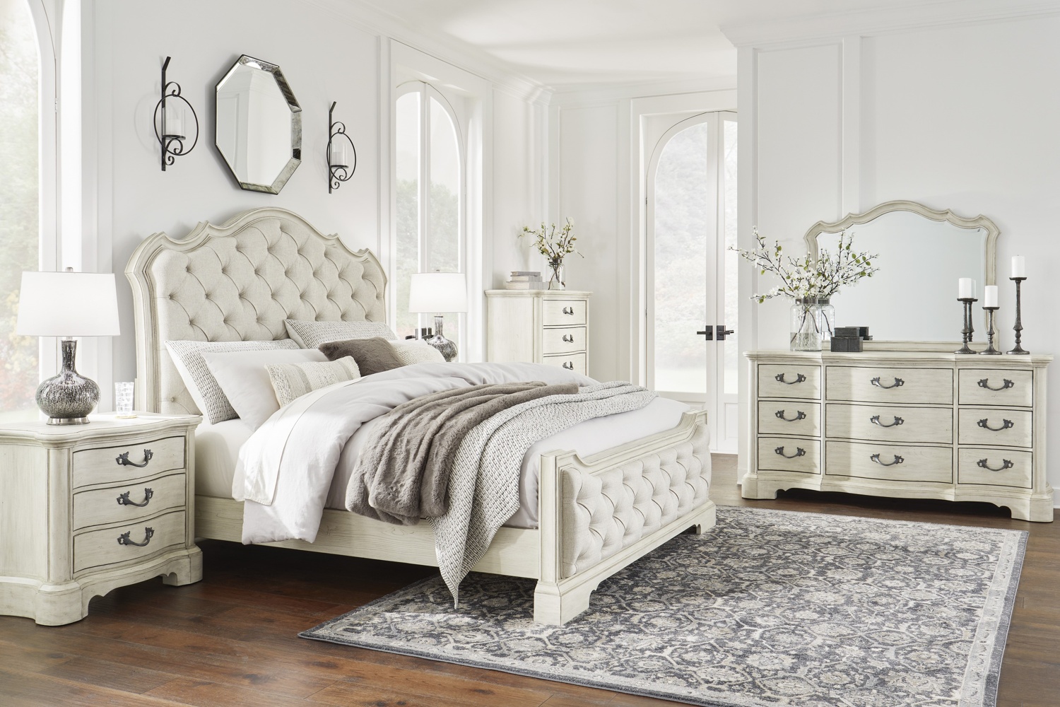 Arlendyne Antique White King 5 Piece Bedroom Set