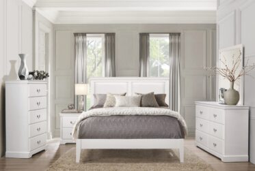 Seabright White King 4 Piece Bedroom Set