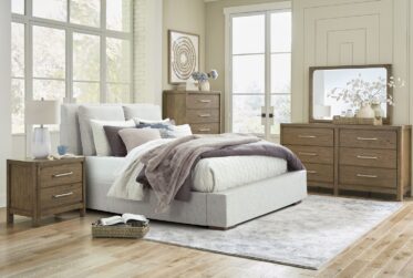 Cabalynn Oatmeal Upholstered King 4 Piece Bedroom Set