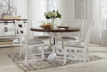 Valebeck Two-Tone Round 7 Piece Dining Set