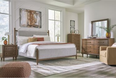 Lyncott Upholstered King 4 Piece Bedroom Set