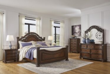 Lavinton Brown Poster King 5 Piece Bedroom Set