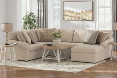 LadyMae Twill 4-Piece Sectional With Right Chaise
