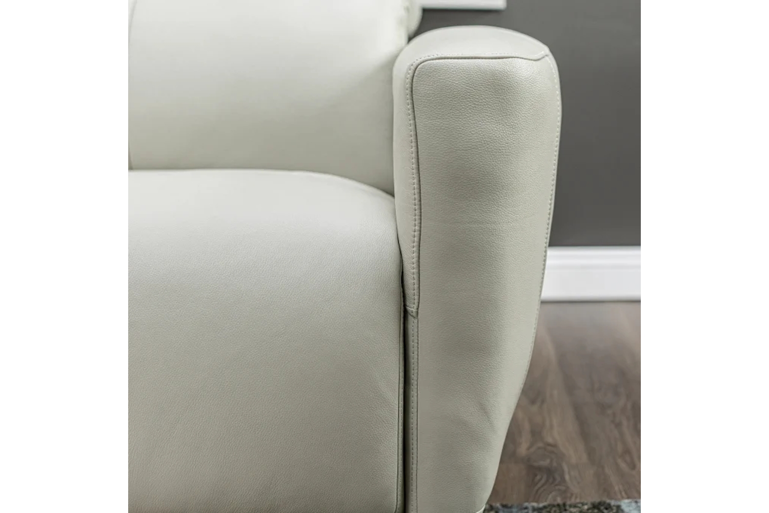 9005 Fog Leather 6-Piece Power Reclining Sectional - Georgia