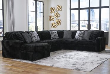 Midnight Madness 4-Piece Sectional With Left Chaise