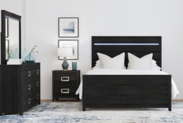 Tobias Black Queen Panel 4 Piece Bedroom Set With LED
