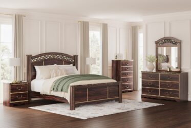Glosmount Brown Queen Poster 4 Piece Bedroom Set