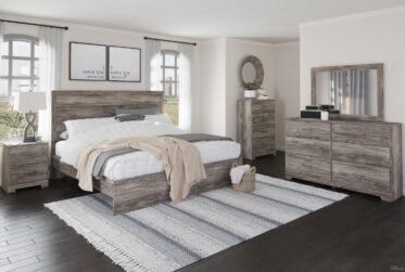 Ralinksi Gray Queen Panel 5 Piece Bedroom Set