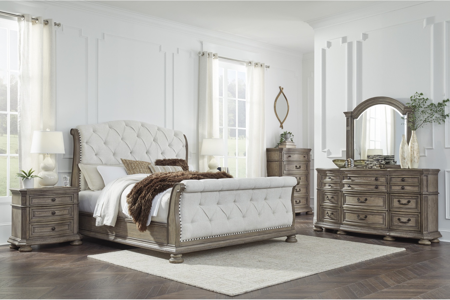 Ardenfield Queen Upholstered Sleigh 5 Piece Bedroom Set