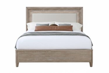 Breckenridge Medium Brown King Platform Bed