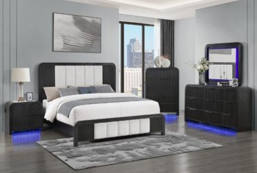 Beckett White/Black Queen 5 Piece Bedroom Set