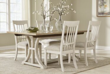 Shaybrock Antique White 5 Piece Dining Set