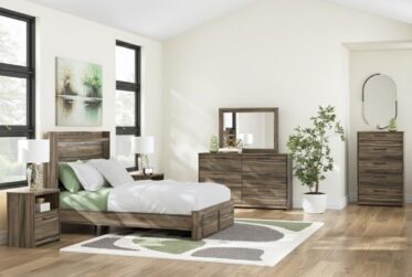 Elbrim Brown Queen Panel 5 Piece Bedroom Set